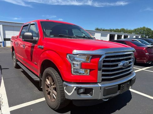 Used 2016 Ford F150 XLT w/ Equipment Group 302A Luxury AWD/4WD image 4