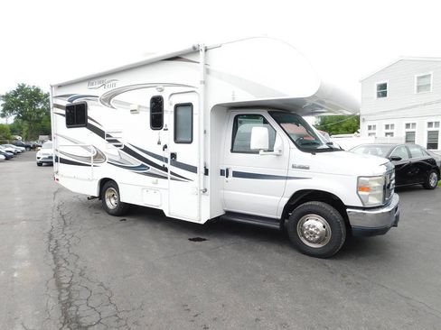 Used 2013 Ford E-350 and Econoline 350 Super Duty Wagon w/ Motorhome Prep Pkg RWD image 24