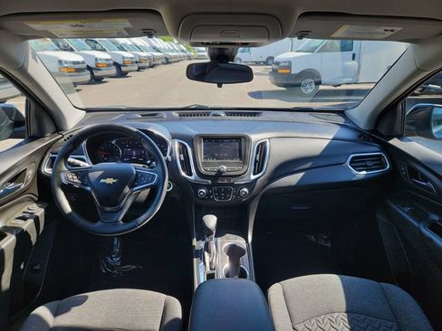 Used 2024 Chevrolet Equinox LT FWD image 35