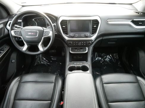 Used 2023 GMC Acadia SLT image 10