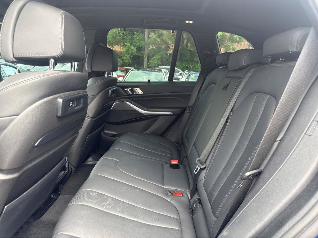 Used 2022 BMW X5 xDrive40i w/ Executive Package AWD/4WD image 10