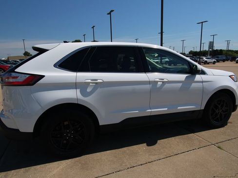 Used 2024 Ford Edge SEL AWD/4WD image 5