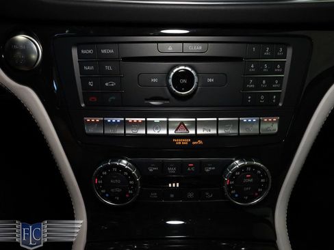 Used 2017 Mercedes-Benz SL 63 AMG image 30