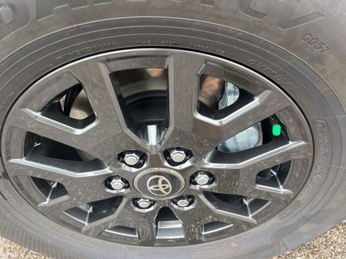 New 2025 Toyota 4Runner SR5 image 9