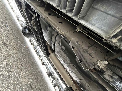 Used 2003 Cadillac Escalade AWD image 12