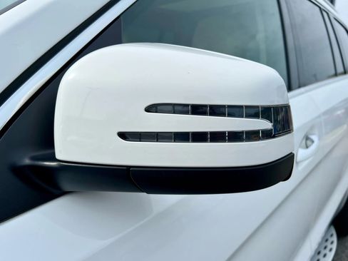 Used 2017 Mercedes-Benz GLS 450 4MATIC image 15