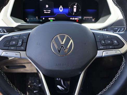 Used 2023 Volkswagen Tiguan SE FWD image 20