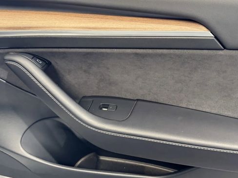 Used 2023 Tesla Model 3 Standard Range RWD image 6