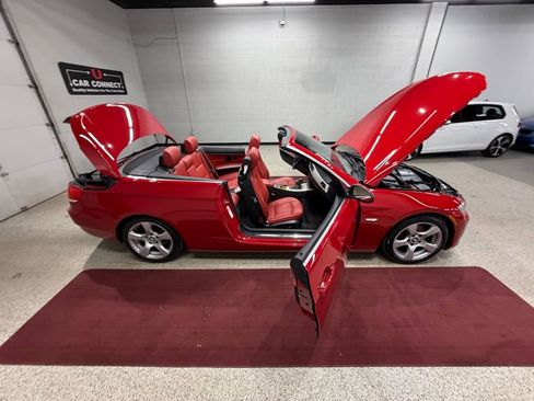 Used 2007 BMW 328i Convertible image 45