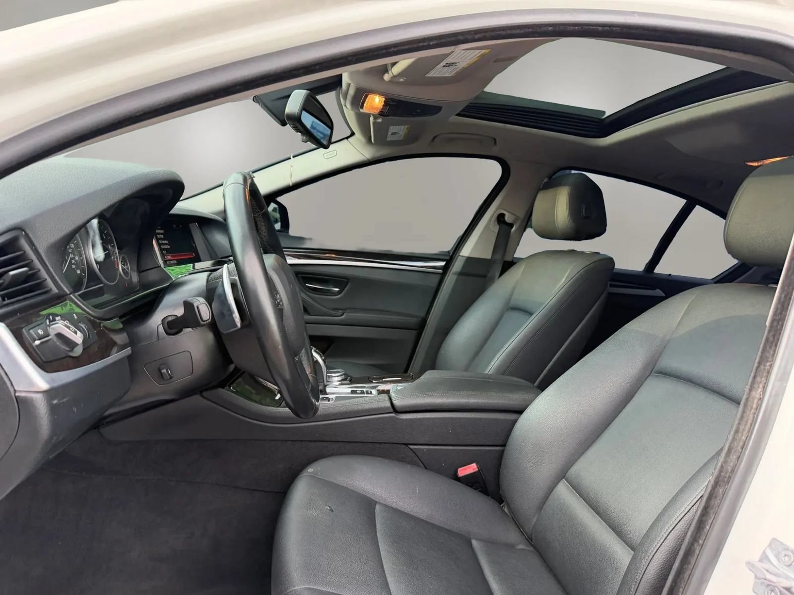 Used 2016 BMW 528i Sedan RWD image 11