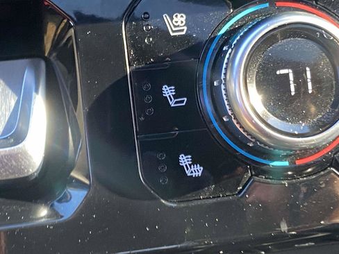 Certified 2023 GMC Sierra 1500 AT4 w/ Technology Package image 17