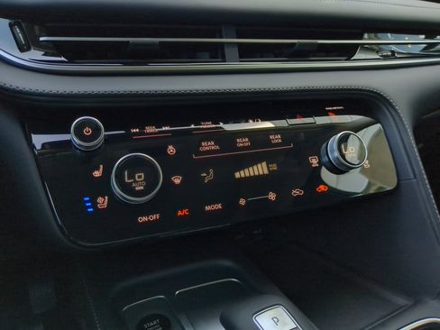 New 2026 INFINITI QX60 Luxe w/ Cargo Package image 26