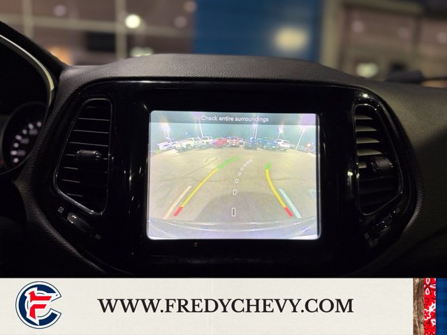 Used 2019 Jeep Compass Limited AWD/4WD image 17