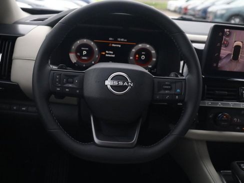 New 2026 Nissan Pathfinder SL image 8