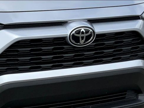 Used 2025 Toyota RAV4 LE image 29