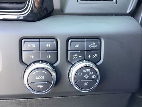 Used 2023 GMC Sierra 1500 AT4 w/ AT4 Preferred Package image 22