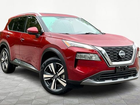 Used 2023 Nissan Rogue SL image 1