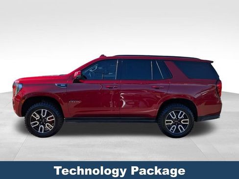 Used 2024 GMC Yukon AT4 w/ Technology Package AWD/4WD image 7