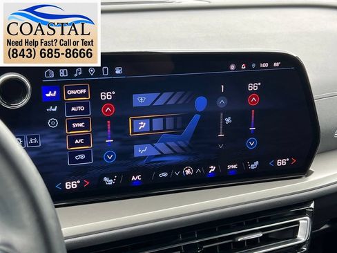 Used 2025 Chevrolet Traverse LT AWD/4WD image 38