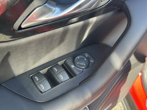 Used 2023 Chevrolet Blazer RS w/ Enhanced Convenience Package image 11