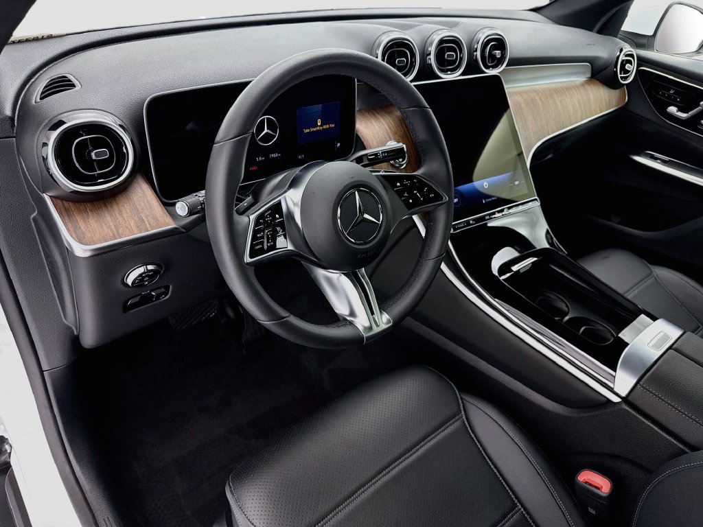 Certified 2026 Mercedes-Benz GLC 300 image 9