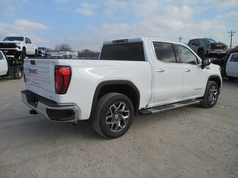 New 2026 GMC Sierra 1500 SLT w/ SLT Premium Package image 5