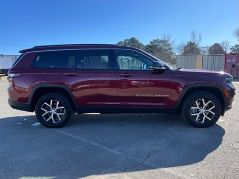 Used 2024 Jeep Grand Cherokee L Limited w/ Luxury Tech Group II AWD/4WD image 8