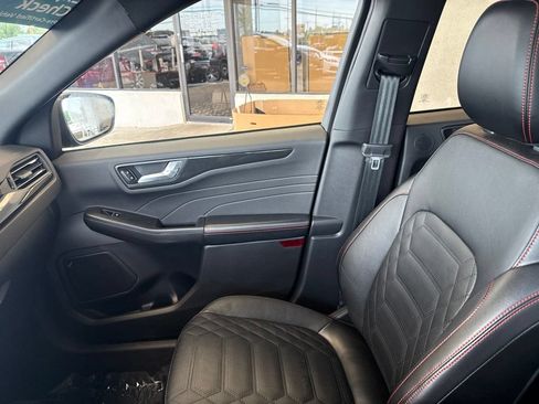 Used 2023 Ford Escape ST-Line Elite w/ Premium Technology Package AWD/4WD image 27