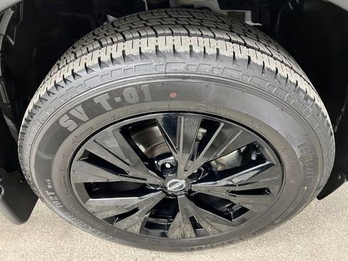 Used 2023 Nissan Rogue SV w/ SV Premium B Package AWD/4WD image 16