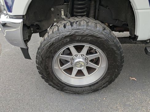 Used 2019 Ford F250 XLT w/ XLT Value Package image 26