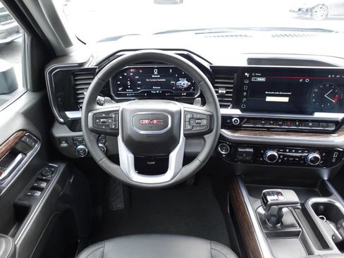 Used 2024 GMC Sierra 1500 Elevation w/ Preferred Package image 39