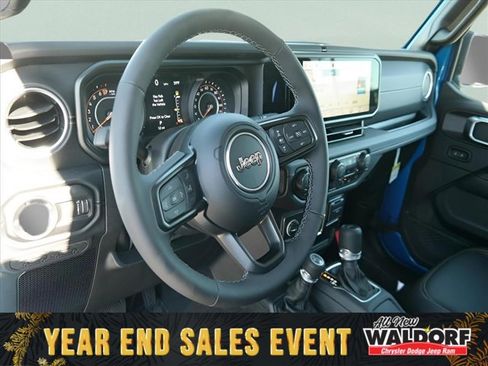 New 2025 Jeep Gladiator Sport image 10