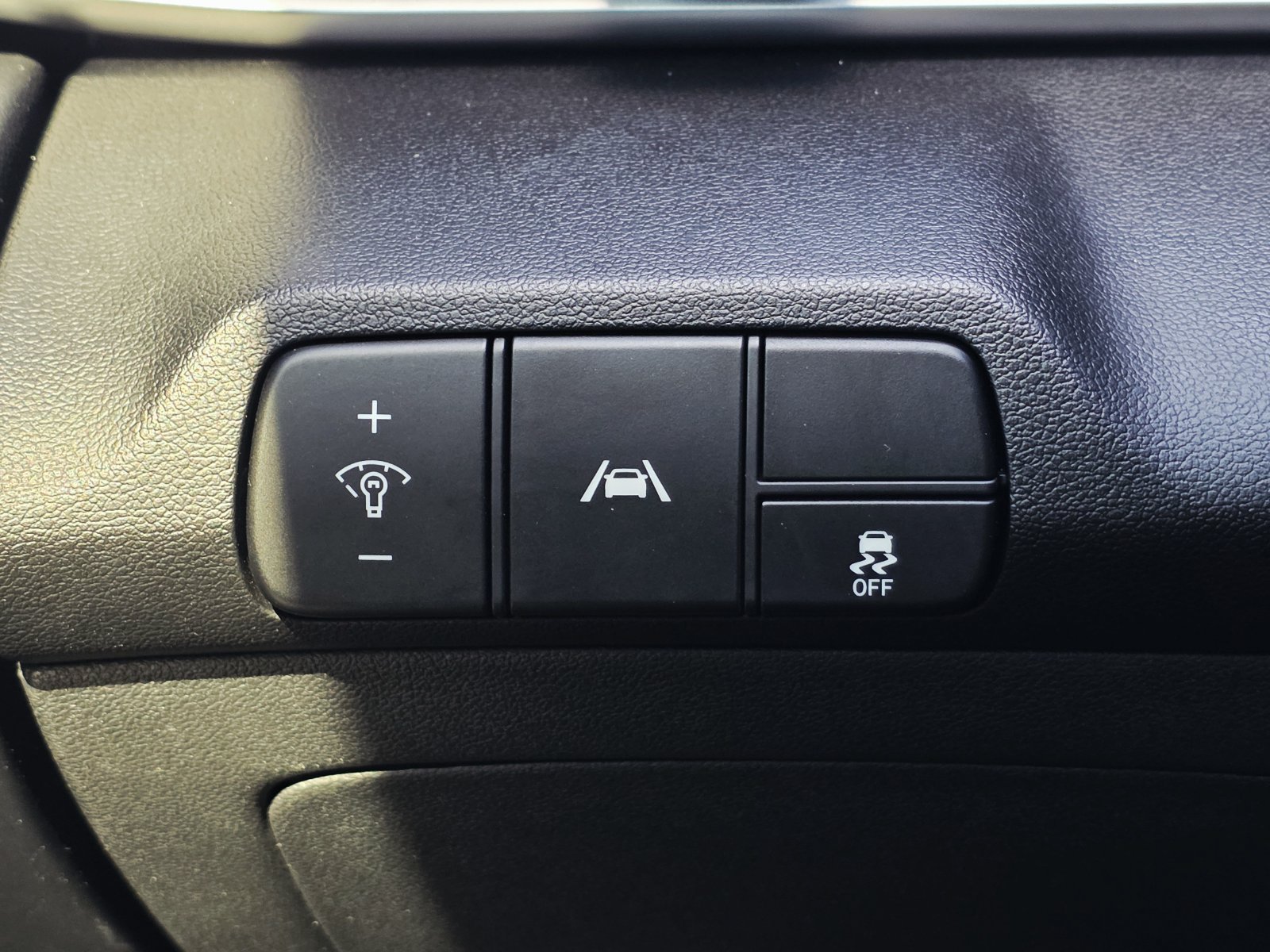 Used 2022 Hyundai Elantra SEL FWD image 29