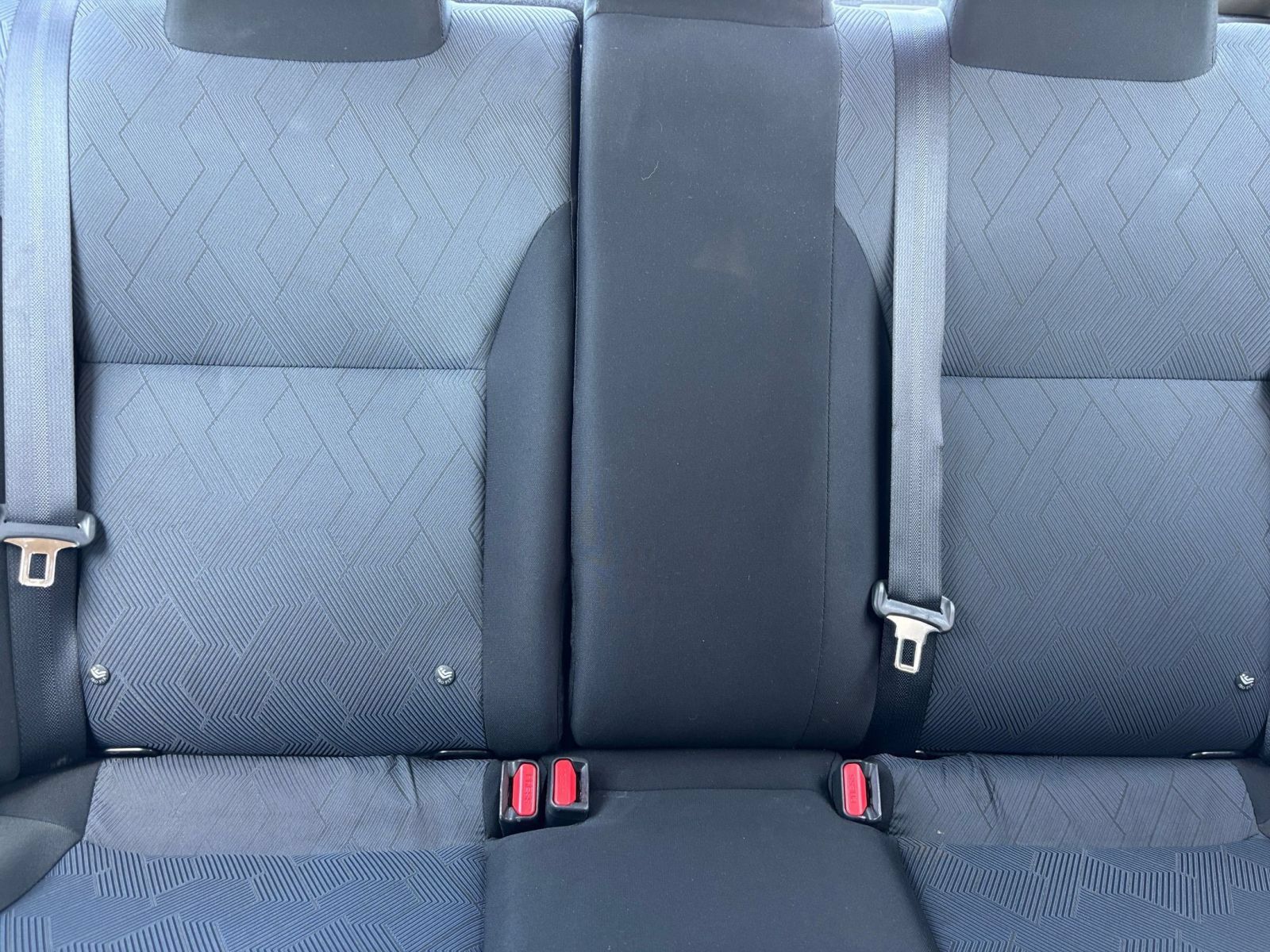 Used 2025 Nissan Versa SV FWD image 35