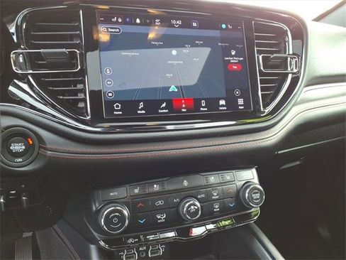 Certified 2023 Dodge Durango GT image 16