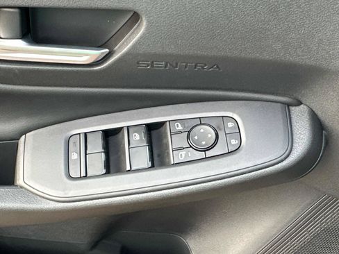 New 2026 Nissan Sentra SV w/ SV Convenience Package FWD image 18