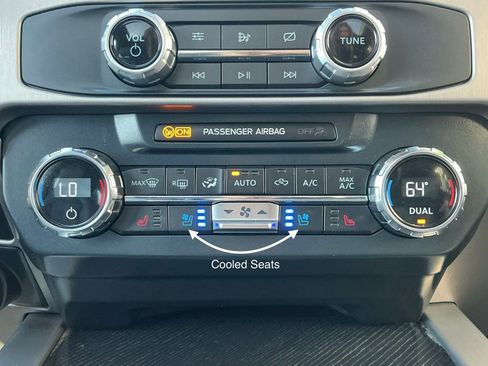 Used 2022 Ford F250 Platinum w/ FX4 Off-Road Package image 19