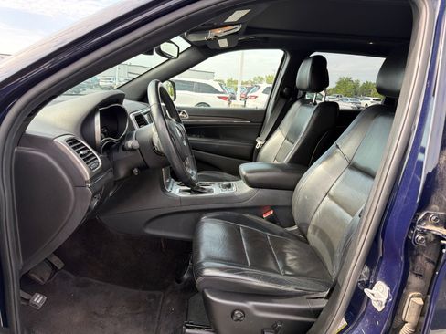 Used 2018 Jeep Grand Cherokee Limited w/ Luxury Group II AWD/4WD image 10