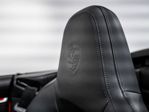 Used 2022 Porsche 911 Carrera image 23