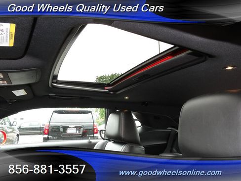 Used 2018 Dodge Challenger SXT Plus RWD image 22