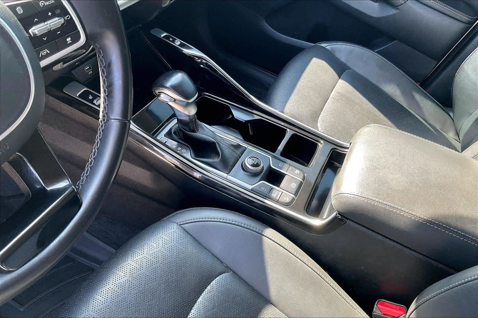 Used 2022 Kia Sorento SX FWD image 14