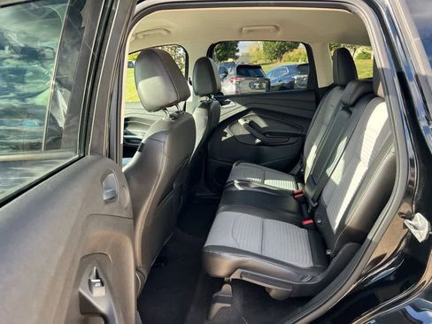 Used 2017 Ford Escape Titanium image 15