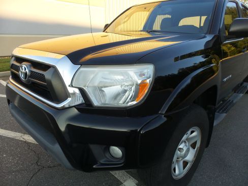Used 2013 Toyota Tacoma PreRunner w/ SR5 Pkg RWD image 79