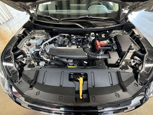 New 2026 Nissan Rogue Platinum AWD/4WD image 18