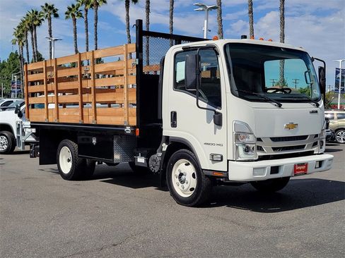 New 2024 Chevrolet Low Cab Forward image 23