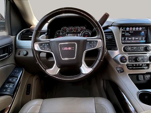 Used 2018 GMC Yukon SLT w/ Premium Edition RWD image 6
