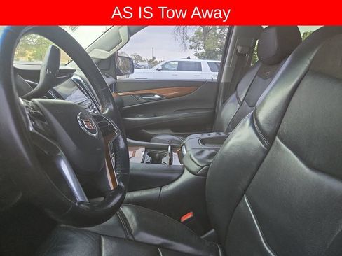 Used 2015 Cadillac Escalade Luxury AWD/4WD image 10