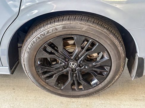Used 2025 Honda Odyssey Sport-L image 12