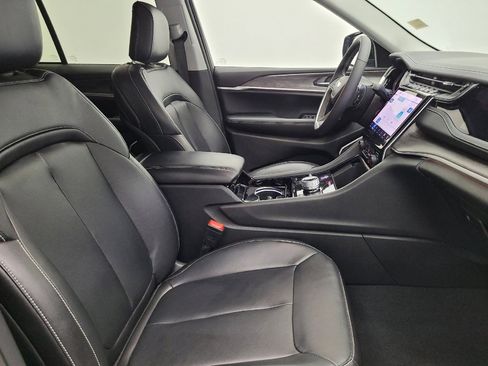 Used 2022 Jeep Grand Cherokee Limited 4xe image 21