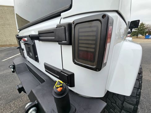 Used 2014 Jeep Wrangler Sahara w/ Dual Top Group image 13